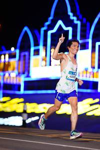 BIB: 40085
                            <button type="button" onclick="openModal(22829739)" class="btn btn-primary btn-sm float-right btn-popup" data-toggle="modal" data-target=".modal-high-quality">
                        <i class="fas fa-shopping-cart"></i> Add to Cart
                    </button>
                                            <button type="button" onclick="isThisMe(22829739, true)" class="btn btn-success btn-sm float-right btn-popup btn-isme hidden" data-toggle="tooltip" data-placement="bottom" title="นี่คือรูปของคุณใช่ไหม คลิกที่นี่เพื่อเอาเข้าอัลบั้ม">
                        <i class="fas fa-plus"></i> Add to album
                    </button>
                    <button type="button" onclick="isThisMe(22829739, false)" class="btn btn-warning btn-sm float-right btn-popup btn-isnotme hidden">
                        <i class="fas fa-ban"></i> Remove from album
                    </button>